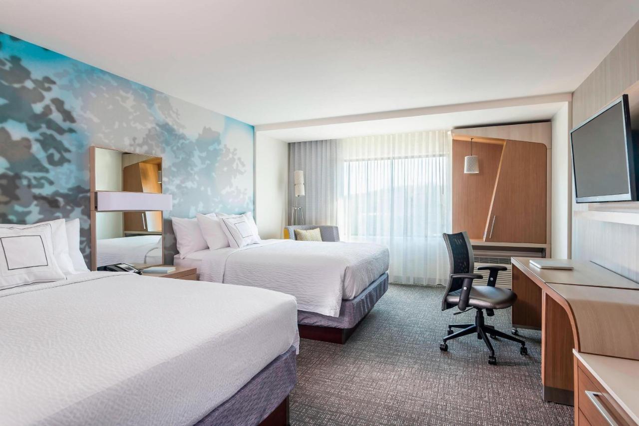 Courtyard By Marriott New York Queens, Jamaica Екстериор снимка